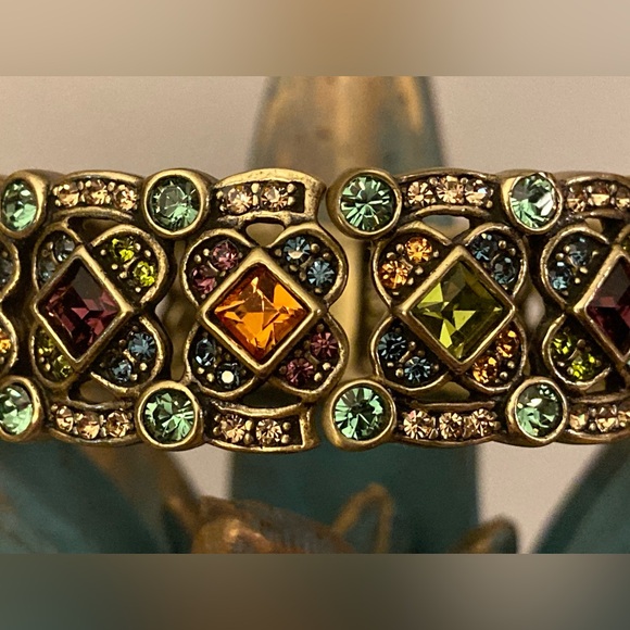 Heidi Daus Color Burst Swarovski 360 Bangle Bracelet - Picture 12 of 16